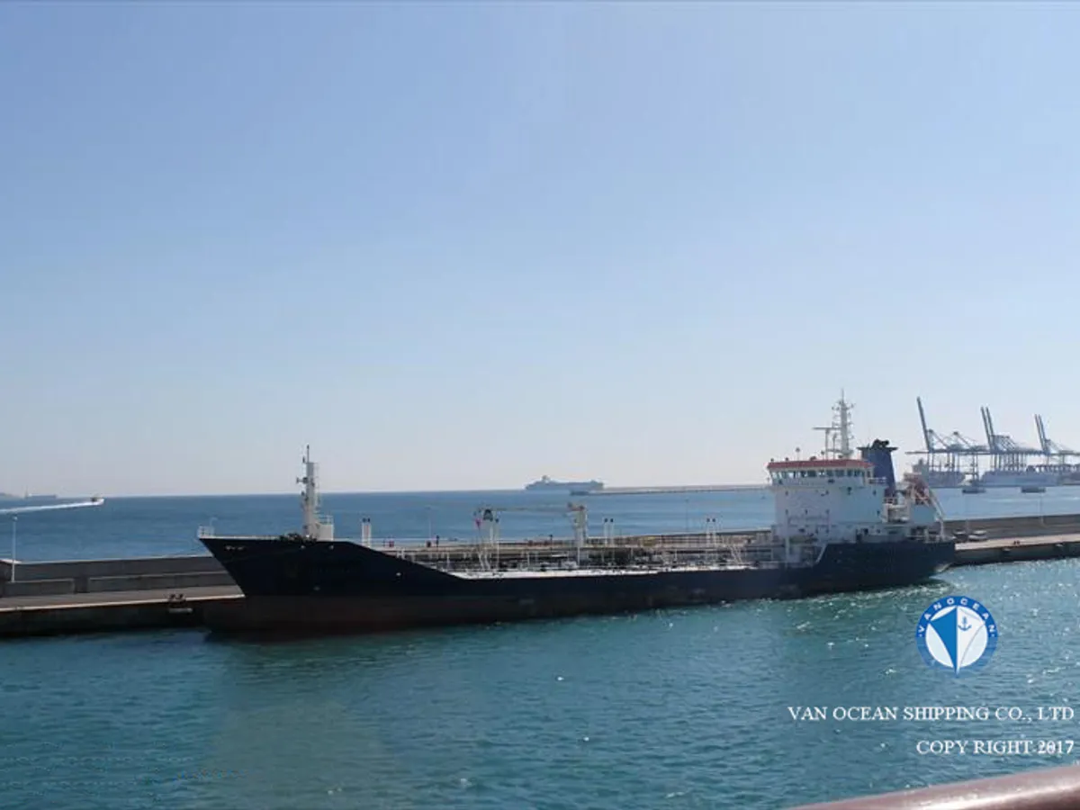 Kapal tanker minyak/bahan kimia kanggo didol