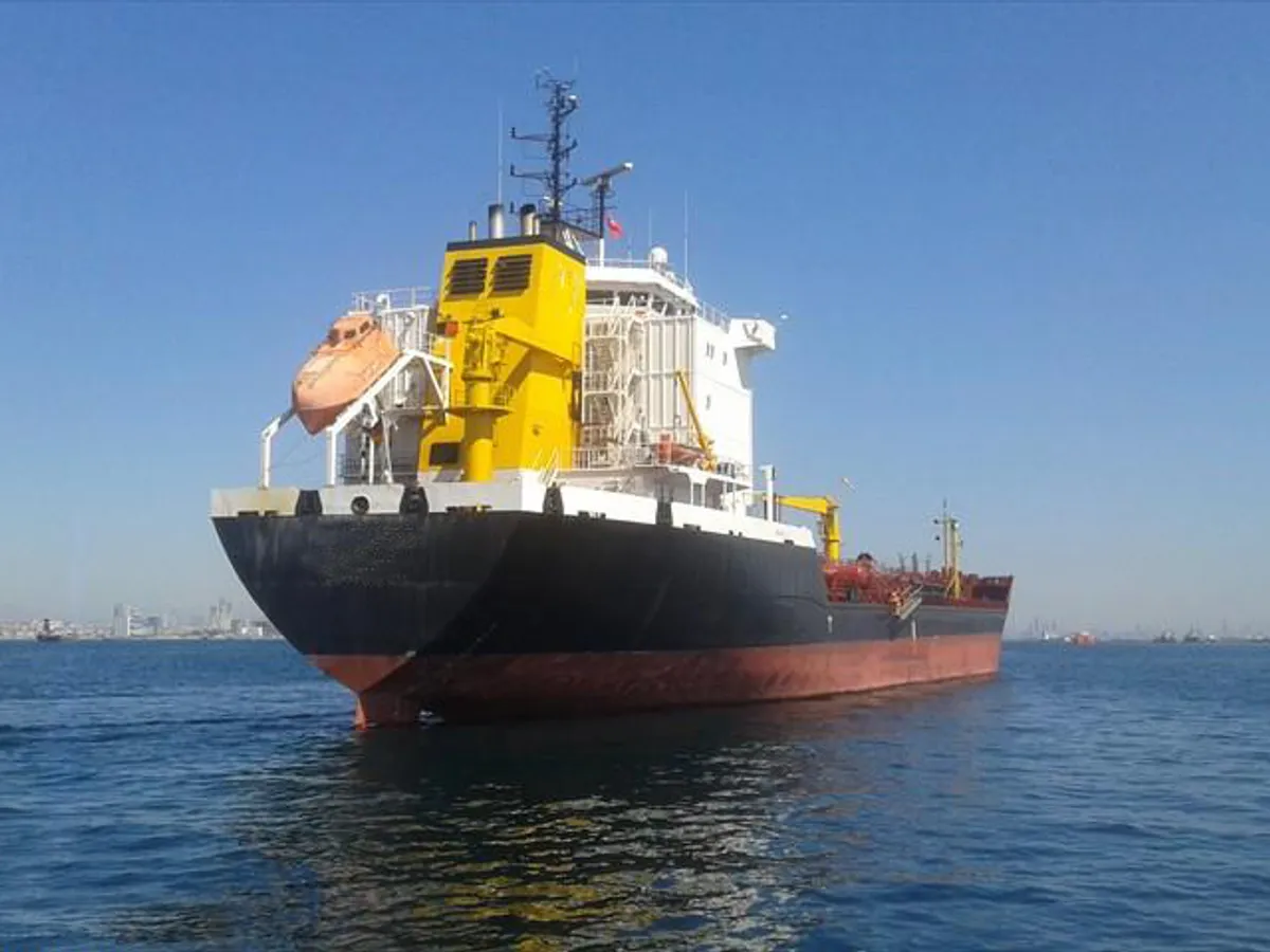 Kapal tanker minyak/bahan kimia kanggo didol