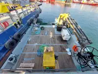 Kapal kerja kanggo didol