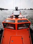 Kapal kontainer kanggo didol