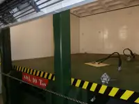 Kapal kontainer kanggo didol