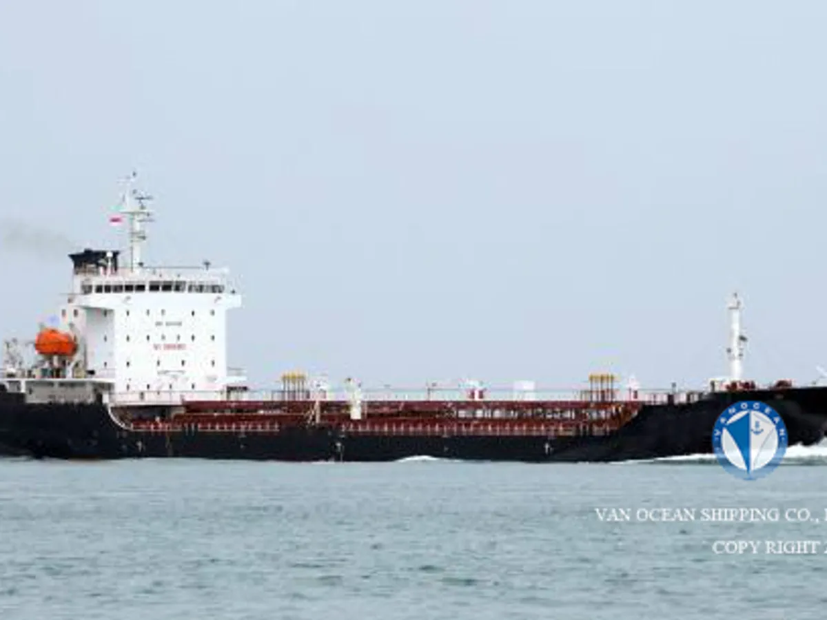 Kapal tanker minyak/bahan kimia kanggo didol