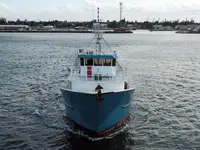 Kapal longliner kanggo didol