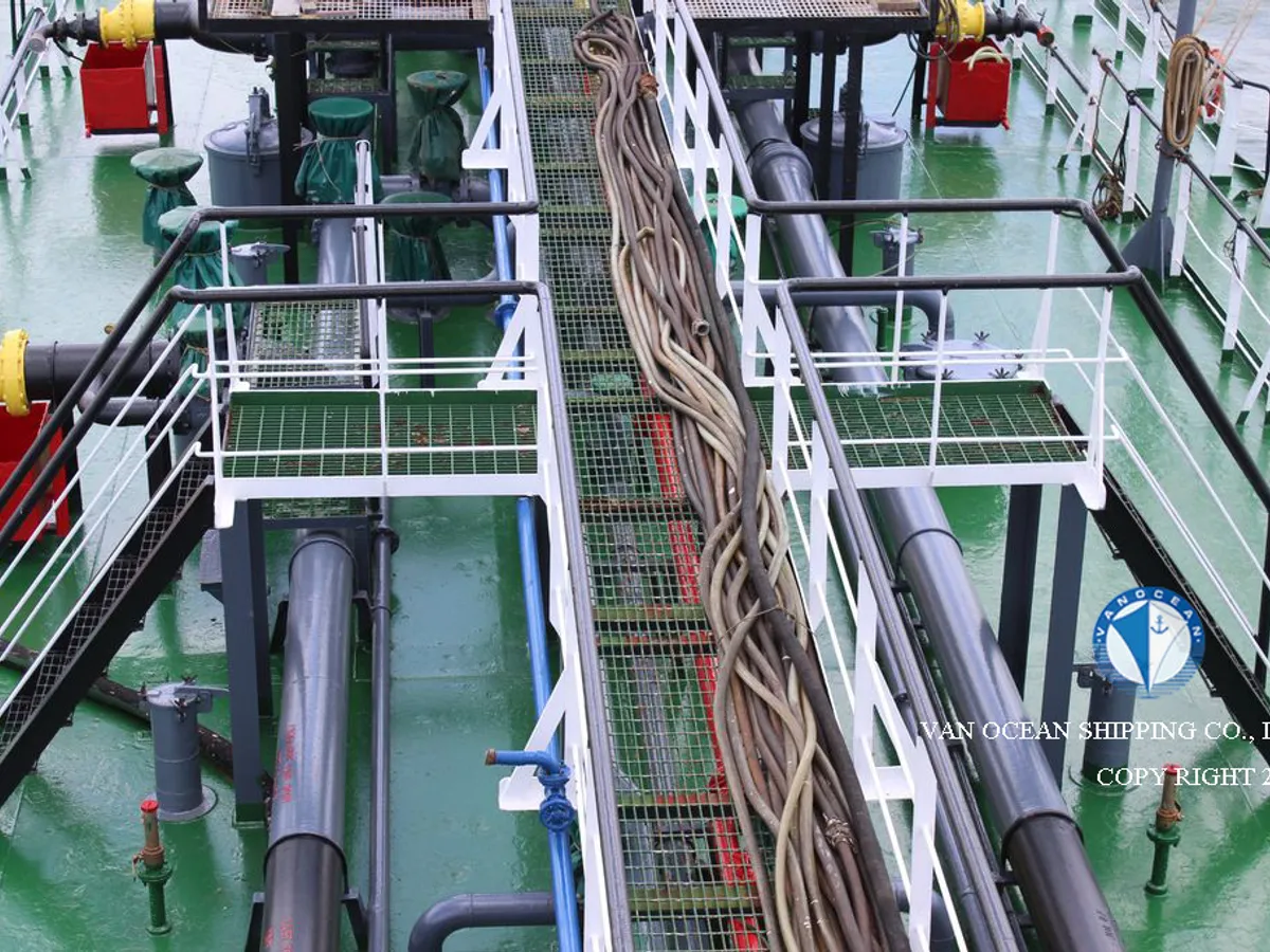 Kapal tanker minyak/bahan kimia kanggo didol