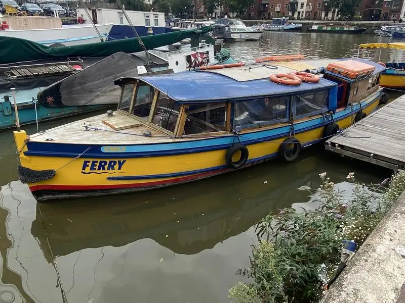 Kapal feri kanggo didol