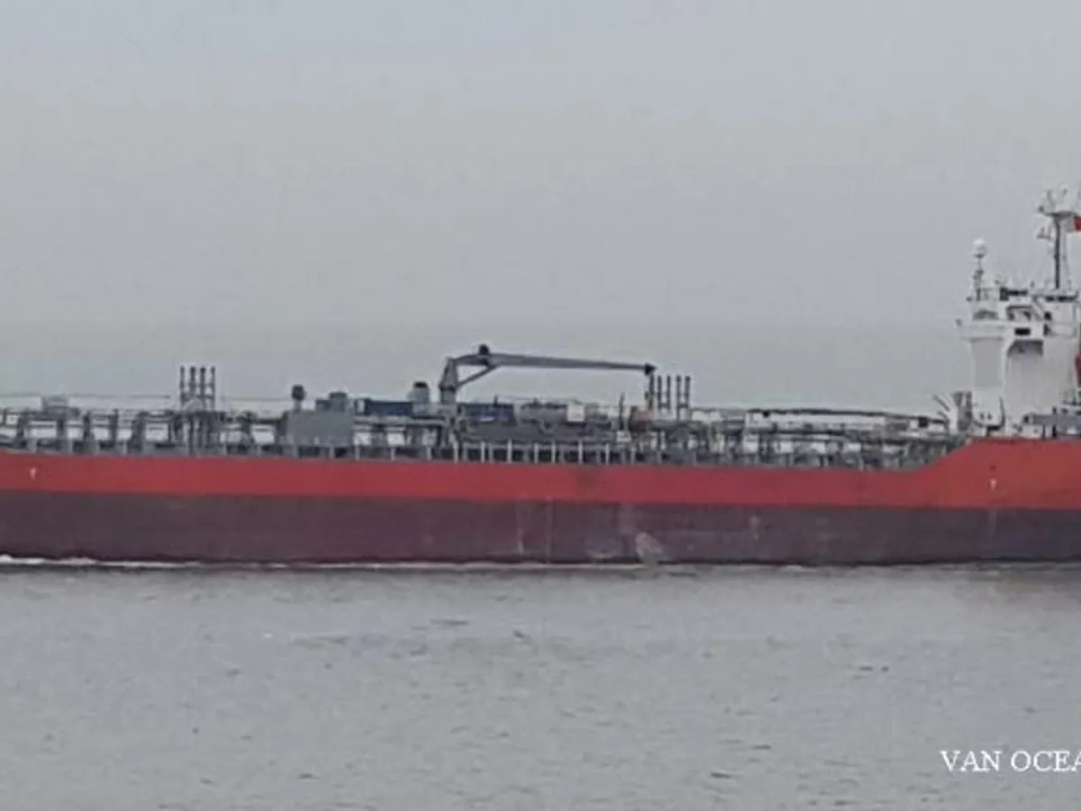 Kapal tanker minyak/bahan kimia kanggo didol