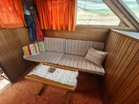 Kapal kerja kanggo didol