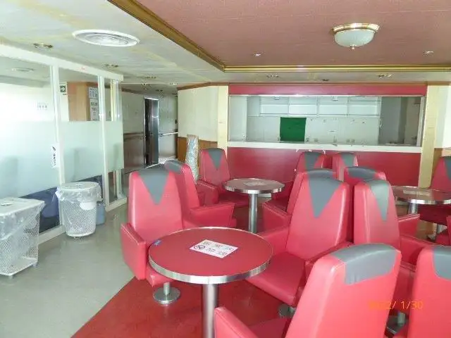 Kapal feri kanggo didol