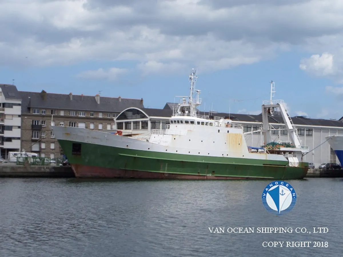 Kapal trawler kanggo didol