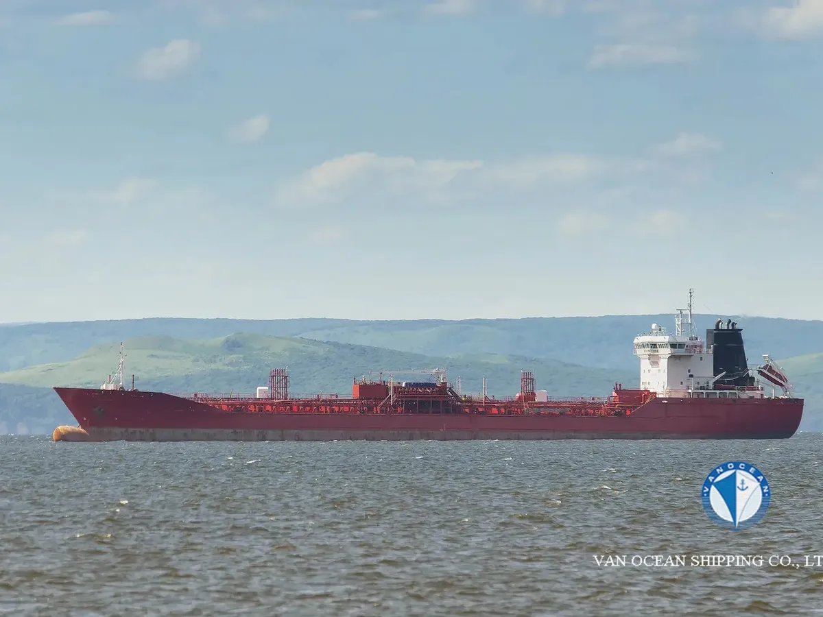 Kapal tanker minyak/bahan kimia kanggo didol