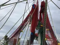 Kapal trawler kanggo didol