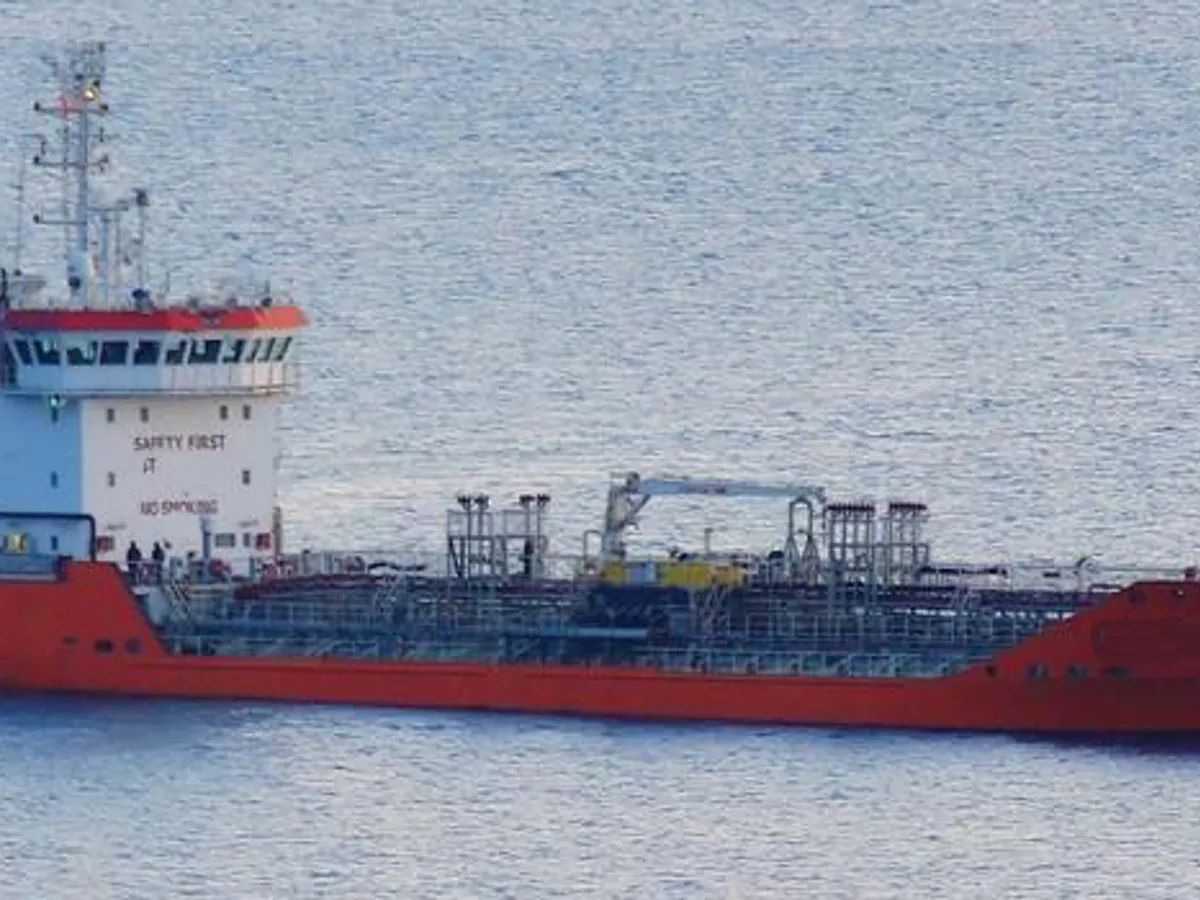 Kapal tanker minyak/bahan kimia kanggo didol