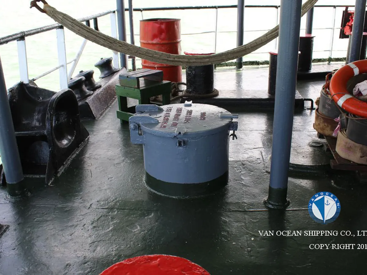 Kapal tanker minyak/bahan kimia kanggo didol