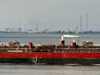 Kapal tanker minyak/bahan kimia kanggo didol