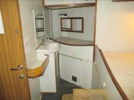 Kapal longliner kanggo didol