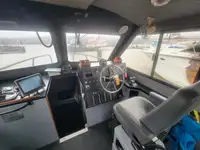Kapal kerja kanggo didol