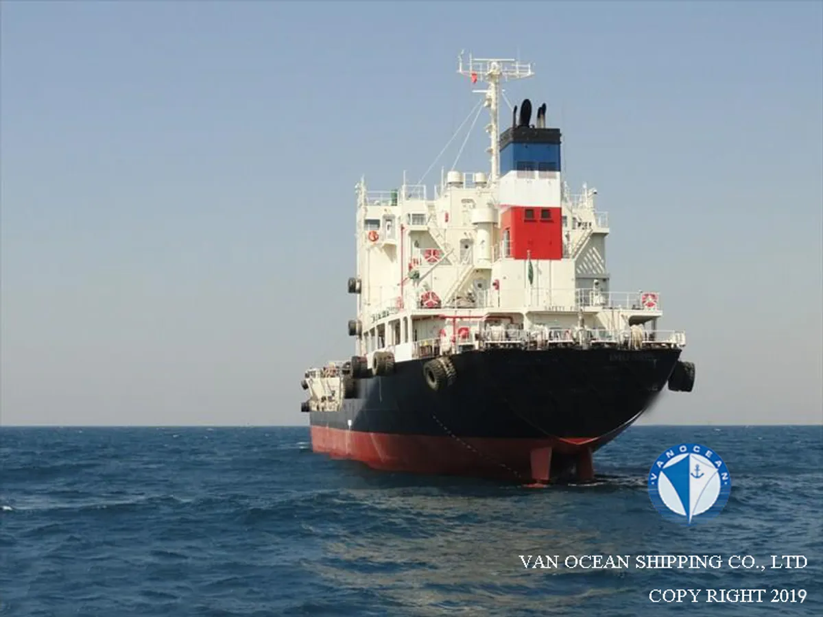 Kapal tanker minyak/bahan kimia kanggo didol