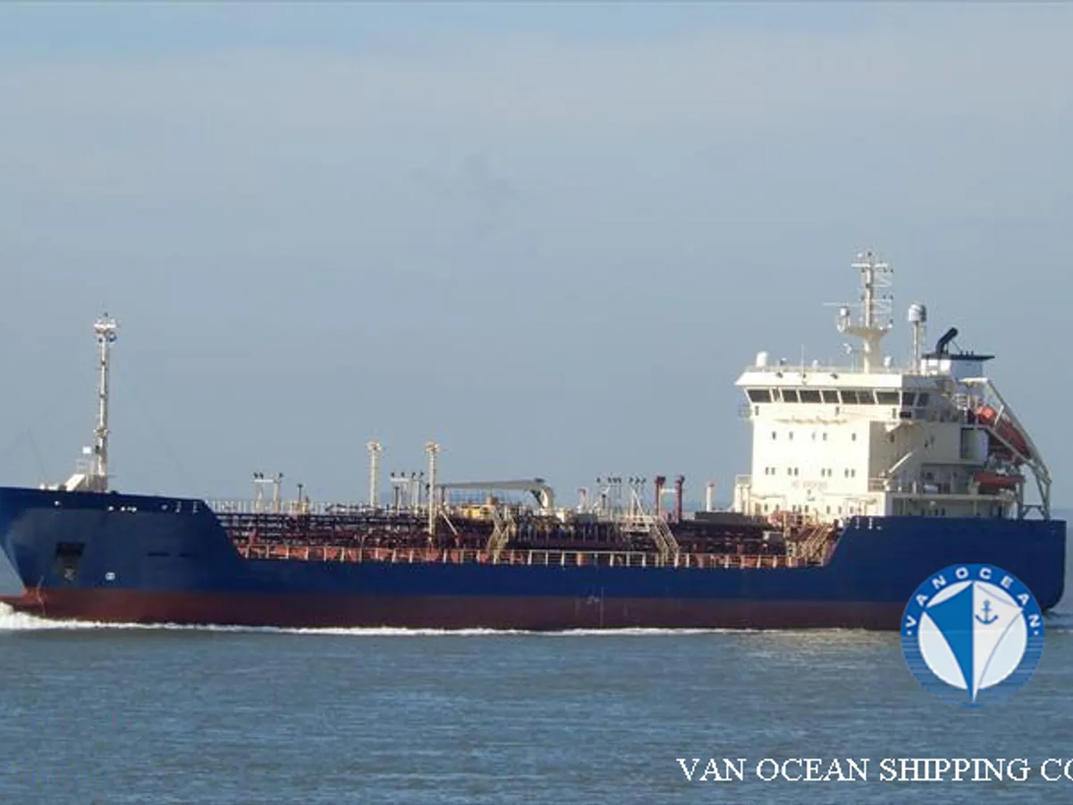 Kapal tanker minyak/bahan kimia kanggo didol