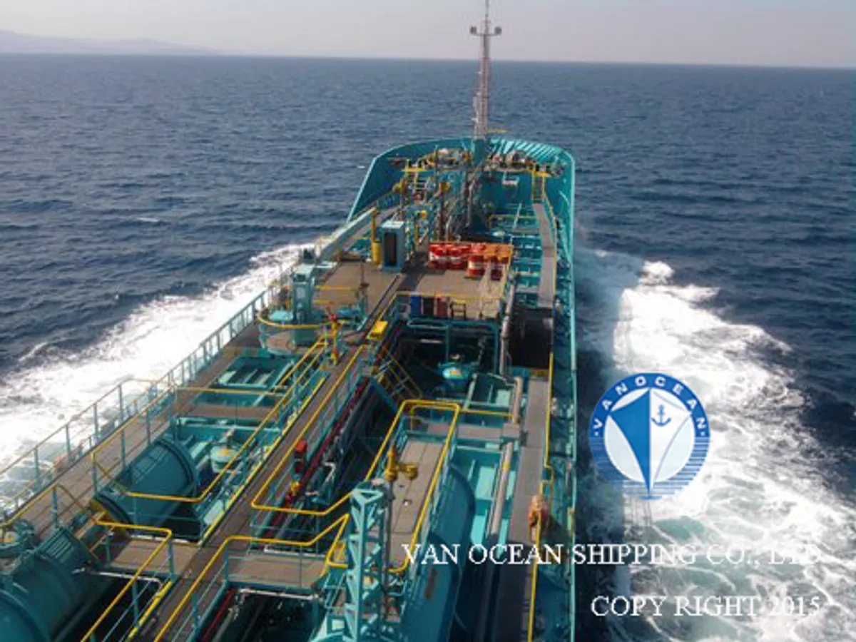 Kapal tanker minyak/bahan kimia kanggo didol