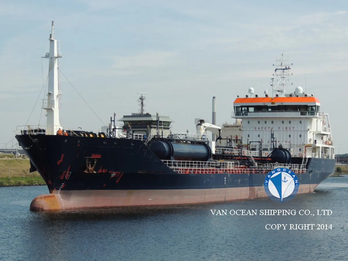 Kapal tanker minyak/bahan kimia kanggo didol