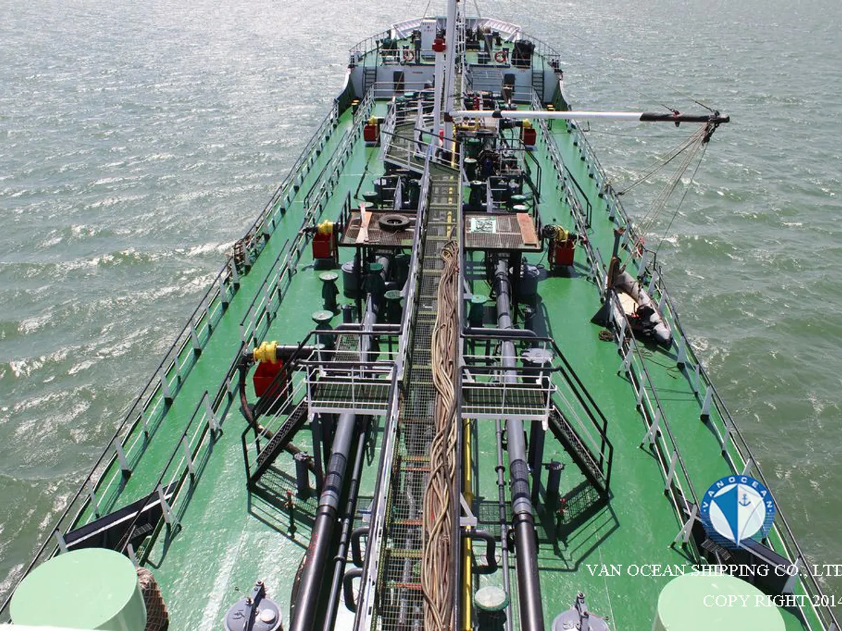 Kapal tanker minyak/bahan kimia kanggo didol