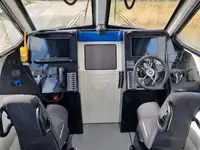 Kapal kontainer kanggo didol