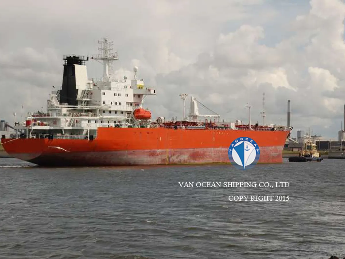 Kapal tanker minyak/bahan kimia kanggo didol