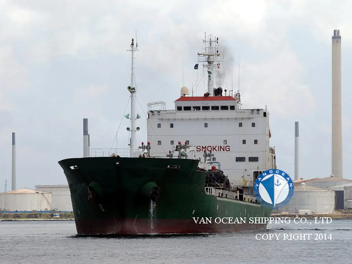 Kapal tanker minyak/bahan kimia kanggo didol