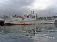 Kapal longliner kanggo didol