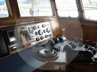 Kapal trawler berkas kanggo didol