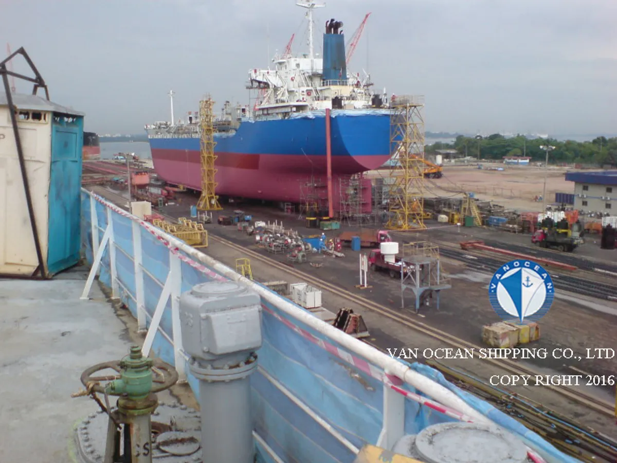 Kapal tanker minyak/bahan kimia kanggo didol