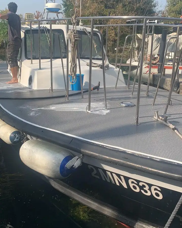 Pilot boat kanggo didol