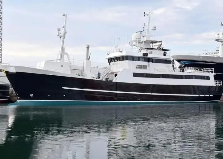 Fishing Trawler kanggo didol