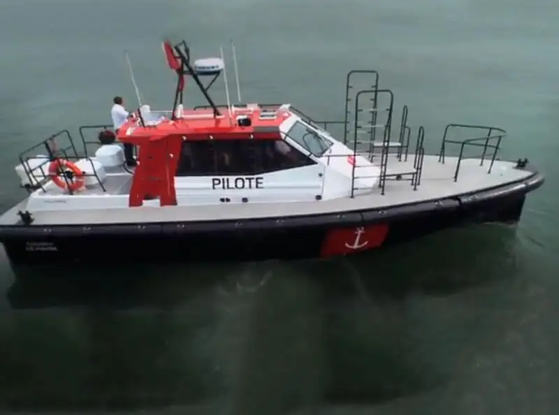 Pilot boat kanggo didol