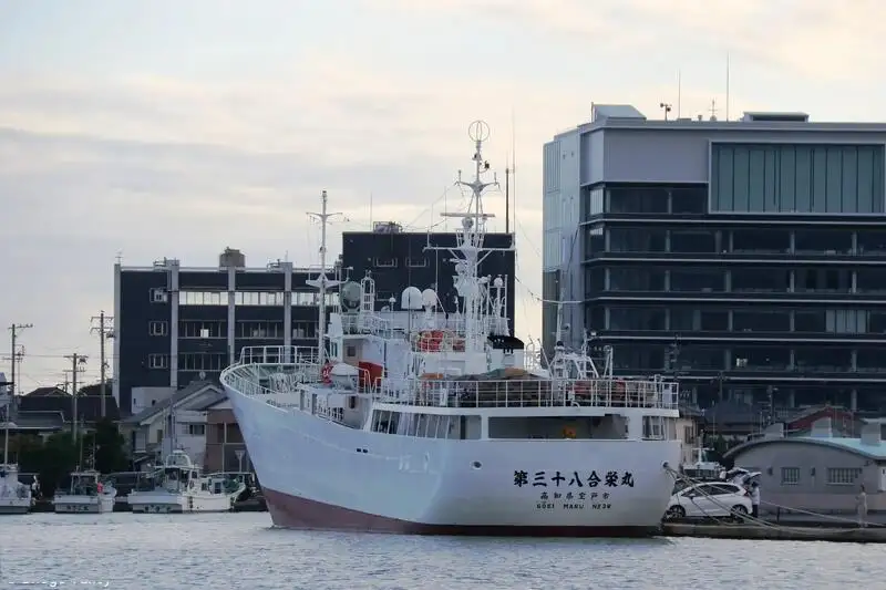 Fishing Trawler kanggo didol