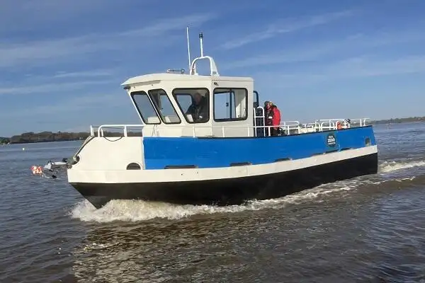 Kapal kerja kanggo didol