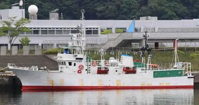 Fishing Trawler kanggo didol
