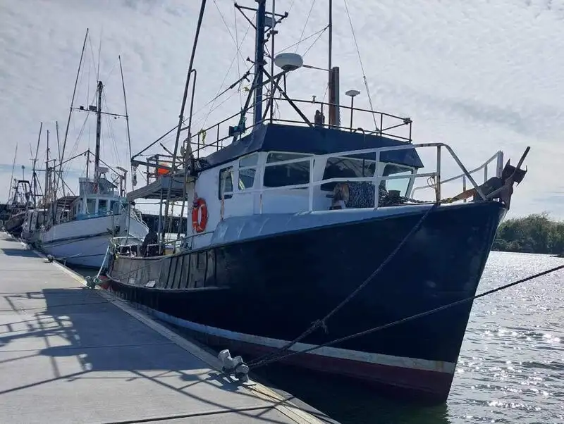 Kapal longline kanggo didol