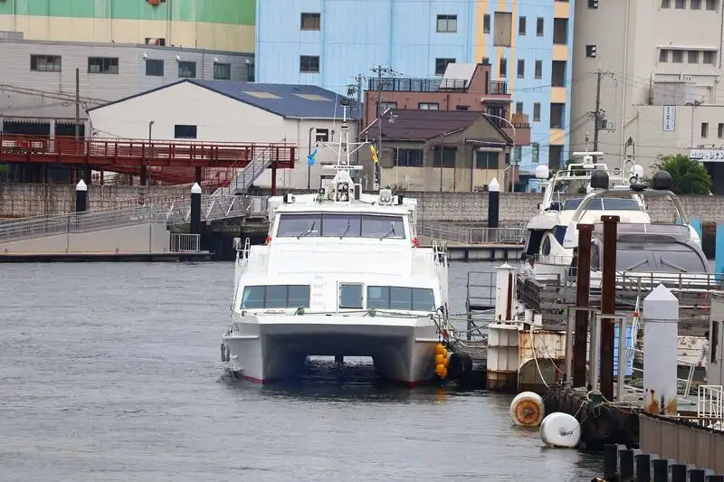 Kapal motor kanggo didol