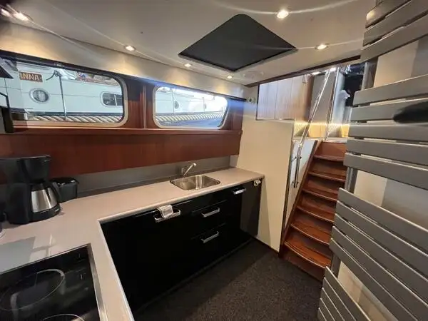 Kapal kerja kanggo didol