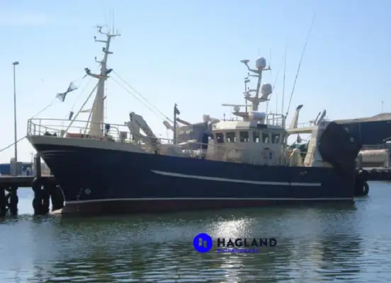 Vessel for fish processing and delivery for sale