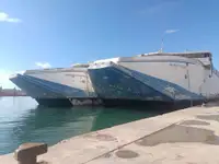 Kapal feri kanggo didol