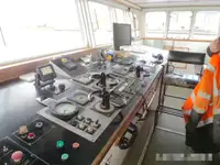 Kapal kerja kanggo didol