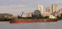 Kapal kargo kanggo didol