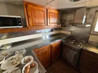 Kapal kontainer kanggo didol