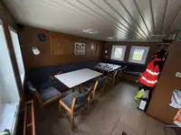 Kapal pasokan kanggo didol