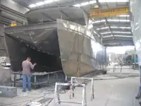 Katamaran kanggo didol