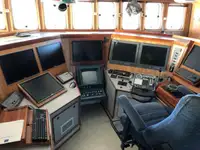 Kapal survey kanggo didol
