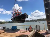 Kapal survey kanggo didol