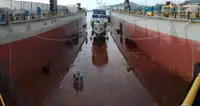 dermaga ngambang kanggo didol